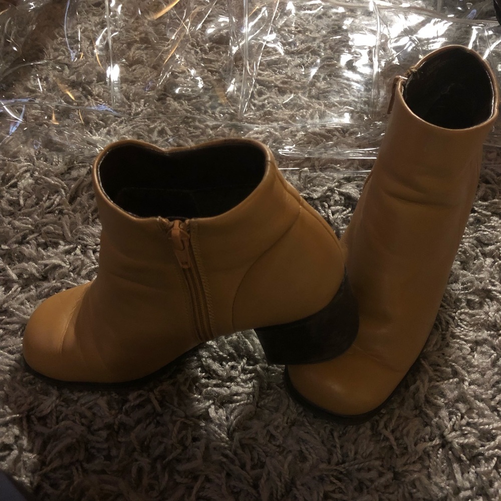 Tan ankle boots with low heel